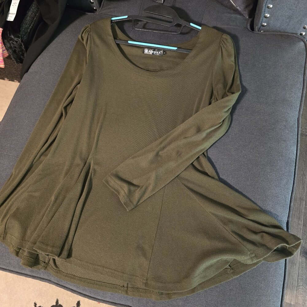 Long sleeve peplum top